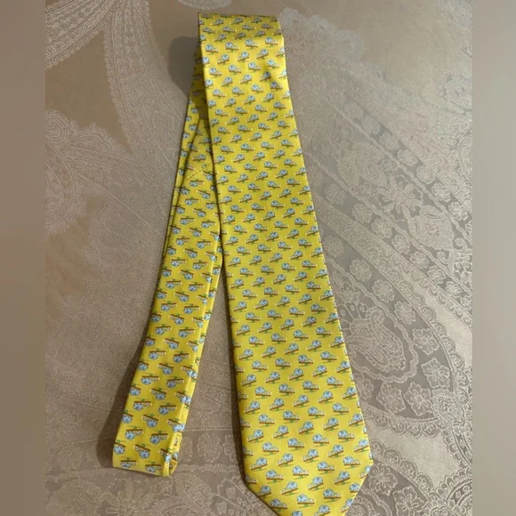 Salvatore Ferragamo Mens Elephant Print Yellow Silk Tie - Picture 3 of 5